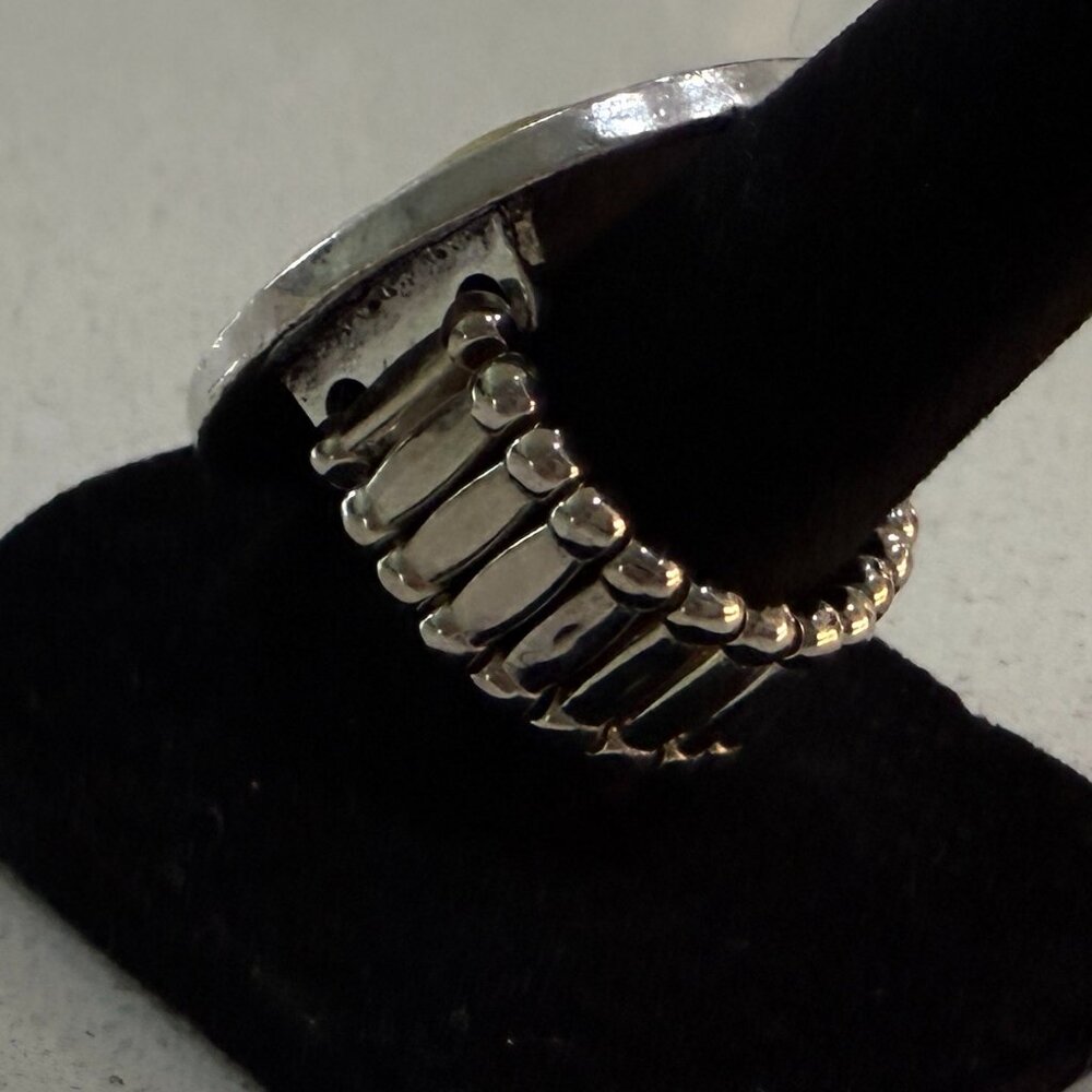Yellow RING with Stretch Band - Picture 2 of 4